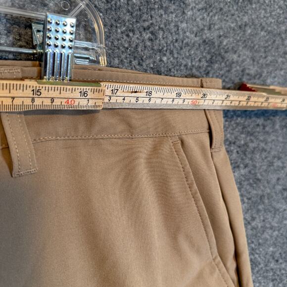 Birdie Bound Shorts Mens 40 Beige Khaki Chino Performance Stretch Golf Shorts - Picture 4 of 7